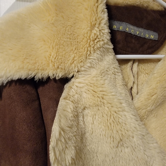 Kennth Cole Reaction Jacket‎ from 06/2006 - Picture 9 of 16